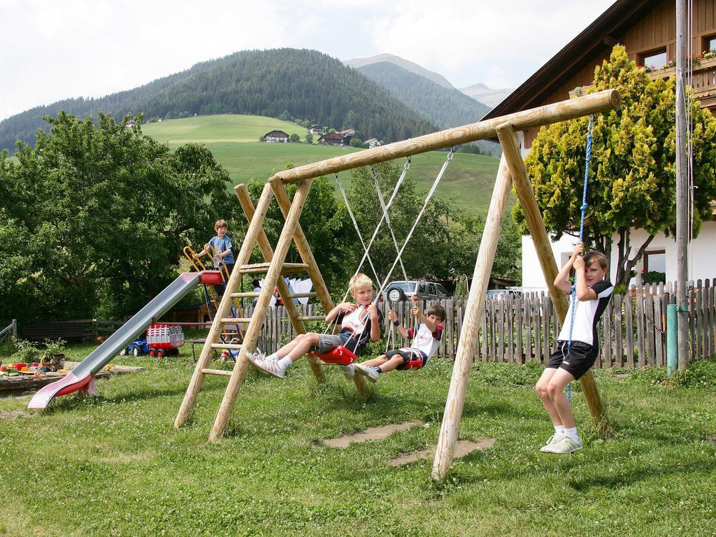 Pension Aichner Terenten Buitenkant foto
